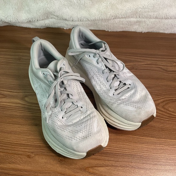Hoka One One Shoes - Hoka Bondi 8 women’s White Athletic Shoes size 9.5